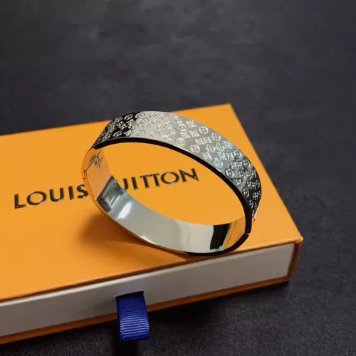 Louis Vuitton LV Bracelets #1327407