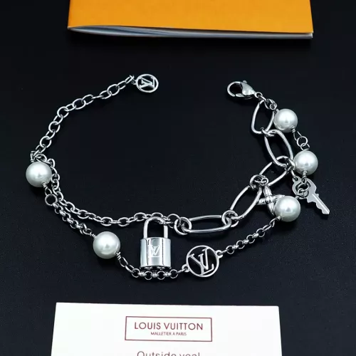 Louis Vuitton LV Bracelets For Women #1327415
