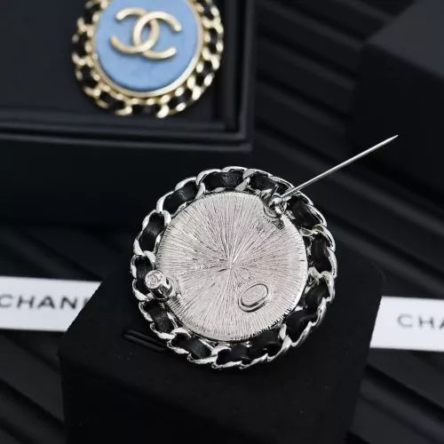 Cheap Chanel Brooches For Women #1327432 Replica Wholesale [$27.00 USD] [ITEM#1327432] on Replica Chanel Brooches