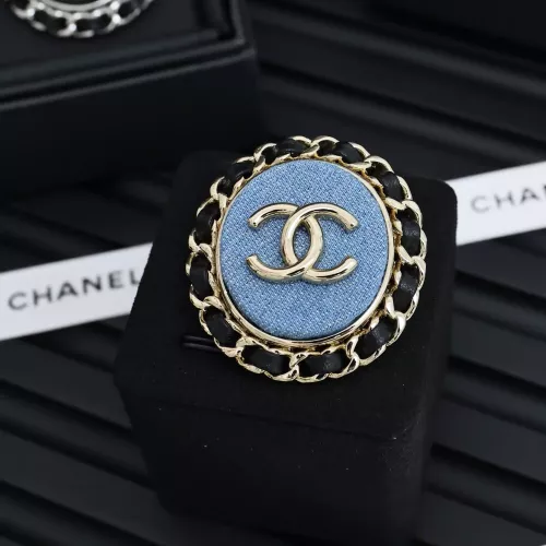 Chanel Brooches For Women #1327433