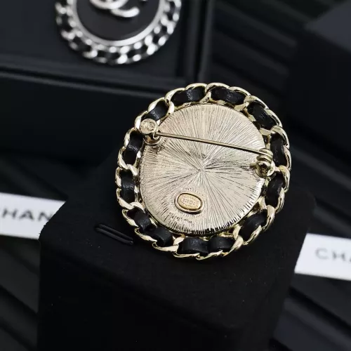 Cheap Chanel Brooches For Women #1327433 Replica Wholesale [$27.00 USD] [ITEM#1327433] on Replica Chanel Brooches