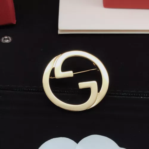 Cheap Gucci Brooches For Women #1327517 Replica Wholesale [$29.00 USD] [ITEM#1327517] on Replica Gucci Brooches