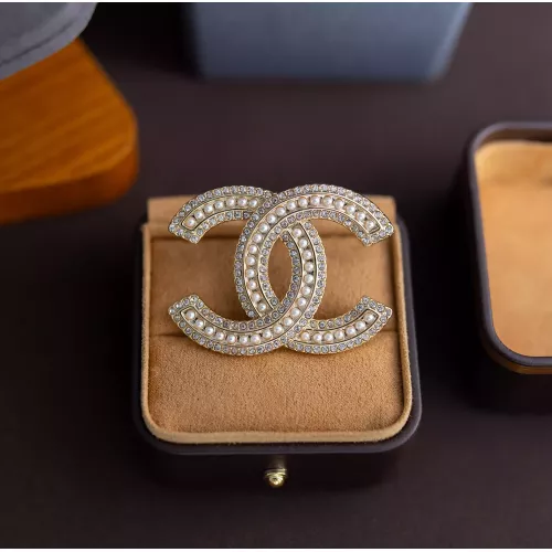Chanel Brooches For Women #1327609