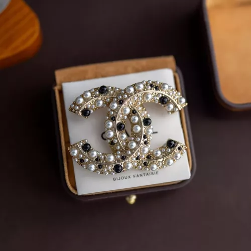 Chanel Brooches For Women #1327614