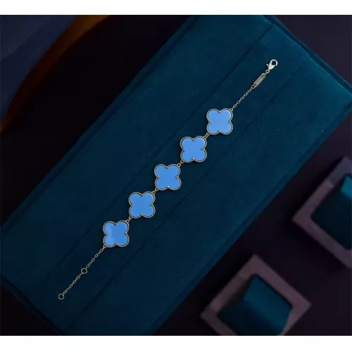 Van Cleef & Arpels Bracelets For Women #1327639