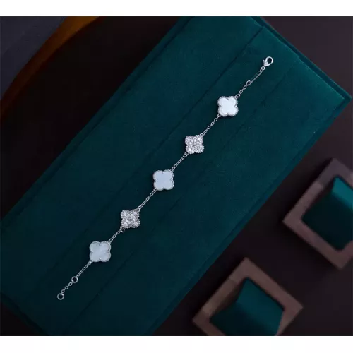 Van Cleef & Arpels Bracelets For Women #1327646