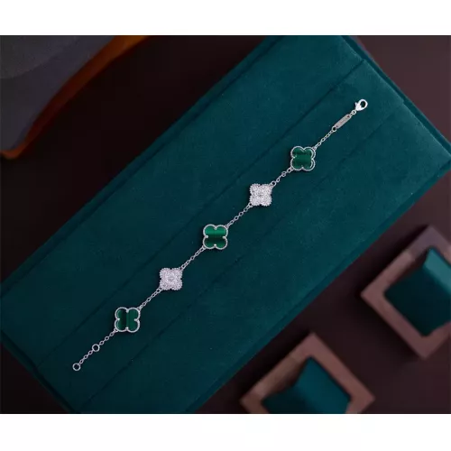Van Cleef & Arpels Bracelets For Women #1327652