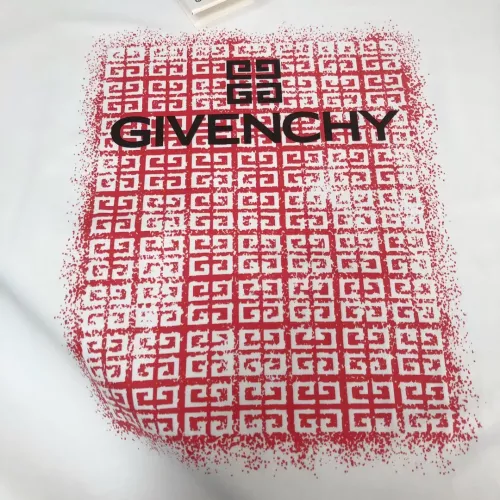 Cheap Givenchy T-Shirts Short Sleeved For Men #1328531 Replica Wholesale [$42.00 USD] [ITEM#1328531] on Replica Givenchy T-Shirts