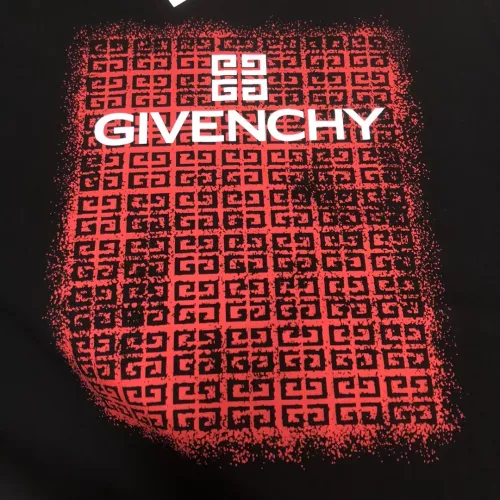 Cheap Givenchy T-Shirts Short Sleeved For Men #1328532 Replica Wholesale [$42.00 USD] [ITEM#1328532] on Replica Givenchy T-Shirts
