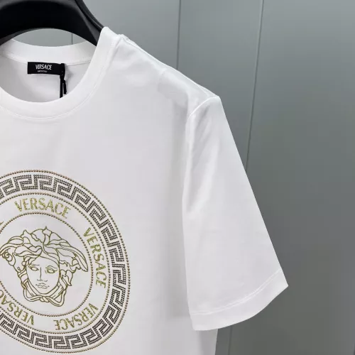 Cheap Versace T-Shirts Short Sleeved For Unisex #1328729 Replica Wholesale [$68.00 USD] [ITEM#1328729] on Replica Versace T-Shirts