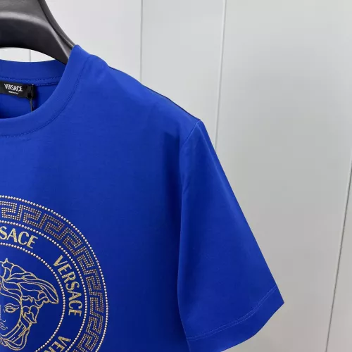 Cheap Versace T-Shirts Short Sleeved For Unisex #1328730 Replica Wholesale [$68.00 USD] [ITEM#1328730] on Replica Versace T-Shirts
