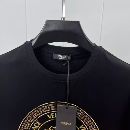 Cheap Versace T-Shirts Short Sleeved For Unisex #1328731 Replica Wholesale [$68.00 USD] [ITEM#1328731] on Replica Versace T-Shirts
