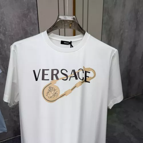 Cheap Versace T-Shirts Short Sleeved For Unisex #1328734 Replica Wholesale [$68.00 USD] [ITEM#1328734] on Replica Versace T-Shirts