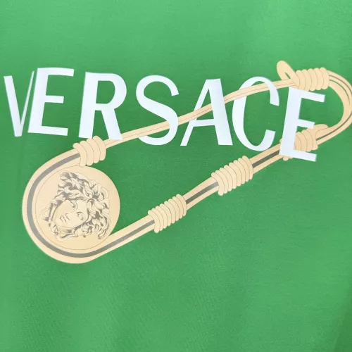 Cheap Versace T-Shirts Short Sleeved For Unisex #1328736 Replica Wholesale [$68.00 USD] [ITEM#1328736] on Replica Versace T-Shirts