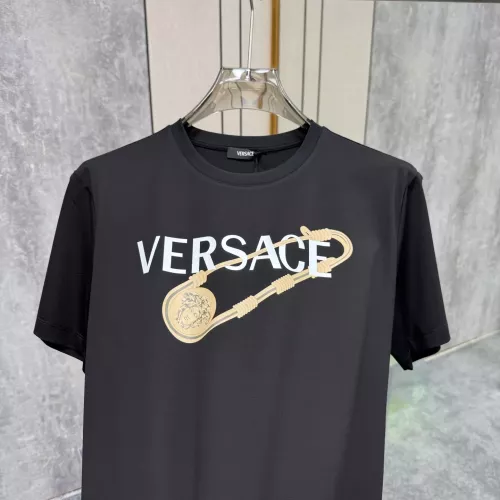 Cheap Versace T-Shirts Short Sleeved For Unisex #1328737 Replica Wholesale [$68.00 USD] [ITEM#1328737] on Replica Versace T-Shirts