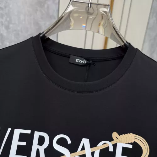 Cheap Versace T-Shirts Short Sleeved For Unisex #1328737 Replica Wholesale [$68.00 USD] [ITEM#1328737] on Replica Versace T-Shirts