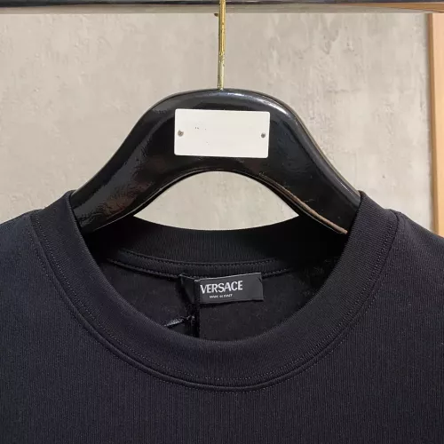 Cheap Versace T-Shirts Short Sleeved For Unisex #1328757 Replica Wholesale [$85.00 USD] [ITEM#1328757] on Replica Versace T-Shirts