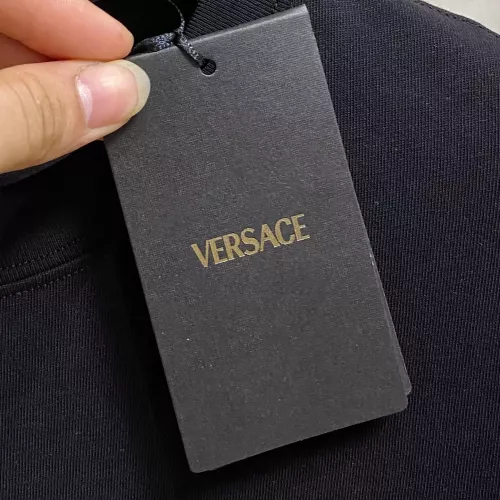 Cheap Versace T-Shirts Short Sleeved For Unisex #1328757 Replica Wholesale [$85.00 USD] [ITEM#1328757] on Replica Versace T-Shirts