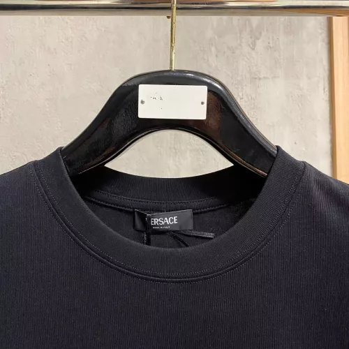 Cheap Versace T-Shirts Short Sleeved For Unisex #1328759 Replica Wholesale [$85.00 USD] [ITEM#1328759] on Replica Versace T-Shirts