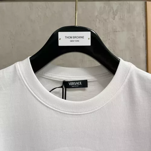 Cheap Versace T-Shirts Short Sleeved For Unisex #1328760 Replica Wholesale [$85.00 USD] [ITEM#1328760] on Replica Versace T-Shirts