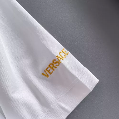 Cheap Versace T-Shirts Short Sleeved For Men #1329146 Replica Wholesale [$92.00 USD] [ITEM#1329146] on Replica Versace T-Shirts