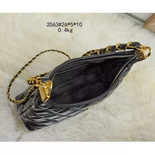 Cheap Chanel Messenger Bags For Women #1329525 Replica Wholesale [$29.00 USD] [ITEM#1329525] on Replica Chanel Messenger Bags