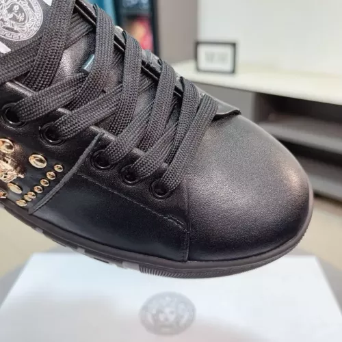Cheap Versace Casual Shoes For Men #1329761 Replica Wholesale [$80.00 USD] [ITEM#1329761] on Replica Versace Casual Shoes