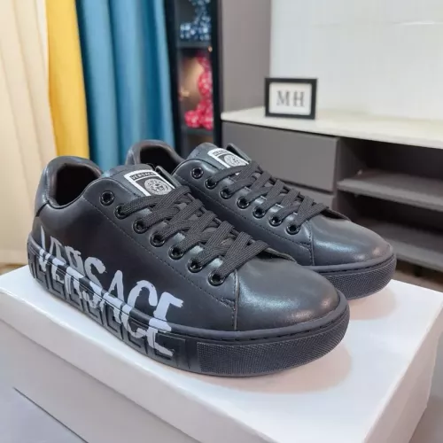 Versace Casual Shoes For Men #1329763