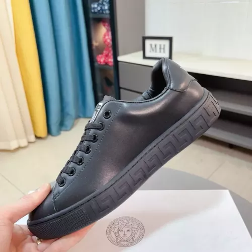 Cheap Versace Casual Shoes For Men #1329763 Replica Wholesale [$80.00 USD] [ITEM#1329763] on Replica Versace Casual Shoes
