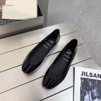Cheap Christian Louboutin Flat Shoes For Women #1320241 Replica Wholesale [$102.00 USD] [ITEM#1320241] on Replica Christian Louboutin Flat Shoes