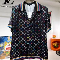 Cheap Louis Vuitton LV Tracksuits Short Sleeved For Men #1321436 Replica Wholesale [$76.00 USD] [ITEM#1321436] on Replica Louis Vuitton LV Tracksuits