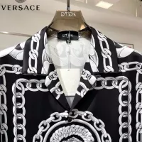 Cheap Versace Tracksuits Short Sleeved For Men #1321444 Replica Wholesale [$76.00 USD] [ITEM#1321444] on Replica Versace Tracksuits