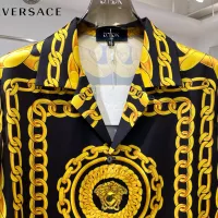 Cheap Versace Tracksuits Short Sleeved For Men #1321445 Replica Wholesale [$76.00 USD] [ITEM#1321445] on Replica Versace Tracksuits