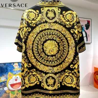 Cheap Versace Tracksuits Short Sleeved For Men #1321446 Replica Wholesale [$76.00 USD] [ITEM#1321446] on Replica Versace Tracksuits