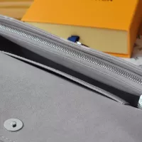 Cheap Louis Vuitton AAA Quality Messenger Bags For Women #1321976 Replica Wholesale [$122.00 USD] [ITEM#1321976] on Replica Louis Vuitton AAA Quality Messenger Bags
