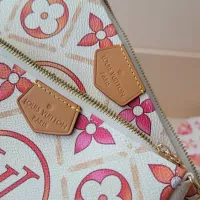 Cheap Louis Vuitton AAA Quality Messenger Bags For Women #1321978 Replica Wholesale [$128.00 USD] [ITEM#1321978] on Replica Louis Vuitton AAA Quality Messenger Bags