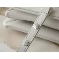 Cheap Louis Vuitton Messenger Bags For Women #1322008 Replica Wholesale [$60.00 USD] [ITEM#1322008] on Replica Louis Vuitton Messenger Bags