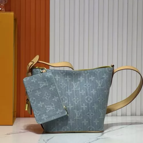 Louis Vuitton AAA Quality Messenger Bags For Women #1330591