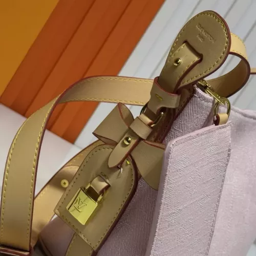 Cheap Louis Vuitton AAA Quality Messenger Bags For Women #1330595 Replica Wholesale [$68.00 USD] [ITEM#1330595] on Replica Louis Vuitton AAA Quality Messenger Bags