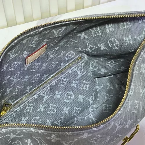 Cheap Louis Vuitton AAA Quality Messenger Bags For Women #1330597 Replica Wholesale [$68.00 USD] [ITEM#1330597] on Replica Louis Vuitton AAA Quality Messenger Bags