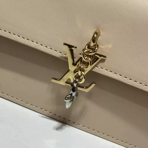 Cheap Louis Vuitton Messenger Bags For Women #1330641 Replica Wholesale [$60.00 USD] [ITEM#1330641] on Replica Louis Vuitton Messenger Bags