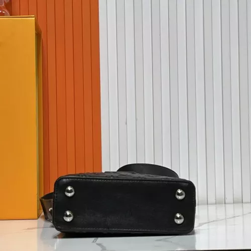 Cheap Louis Vuitton AAA Quality Handbags For Women #1330651 Replica Wholesale [$92.00 USD] [ITEM#1330651] on Replica Louis Vuitton AAA Quality Handbags