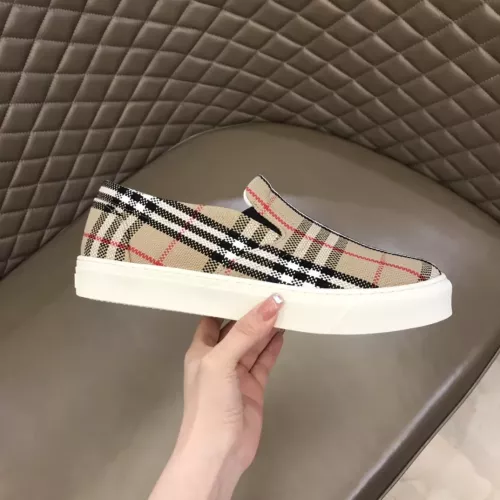 Cheap Burberry Casual Shoes For Men #1330704 Replica Wholesale [$68.00 USD] [ITEM#1330704] on Replica Burberry Casual Shoes