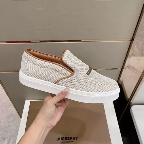 Cheap Burberry Casual Shoes For Men #1330710 Replica Wholesale [$72.00 USD] [ITEM#1330710] on Replica Burberry Casual Shoes