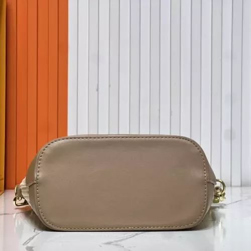 Cheap Louis Vuitton AAA Quality Handbags For Women #1330719 Replica Wholesale [$76.00 USD] [ITEM#1330719] on Replica Louis Vuitton AAA Quality Handbags