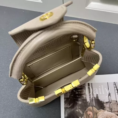 Cheap Louis Vuitton AAA Quality Handbags For Women #1331090 Replica Wholesale [$102.00 USD] [ITEM#1331090] on Replica Louis Vuitton AAA Quality Handbags