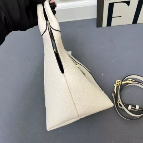 Cheap Gucci AAA Quality Handbags For Women #1331191 Replica Wholesale [$100.00 USD] [ITEM#1331191] on Replica Gucci AAA Quality Handbags