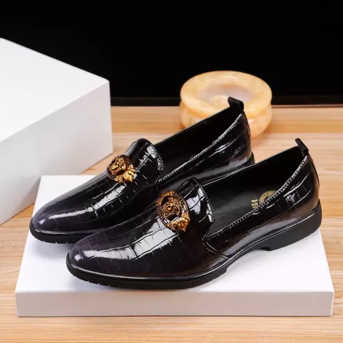Cheap Versace Leather Shoes For Men #1331253 Replica Wholesale [$85.00 USD] [ITEM#1331253] on Replica Versace Leather Shoes