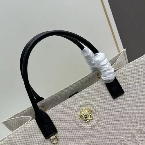 Cheap Versace AAA Quality Handbags For Women #1331332 Replica Wholesale [$190.00 USD] [ITEM#1331332] on Replica Versace AAA Quality Handbags