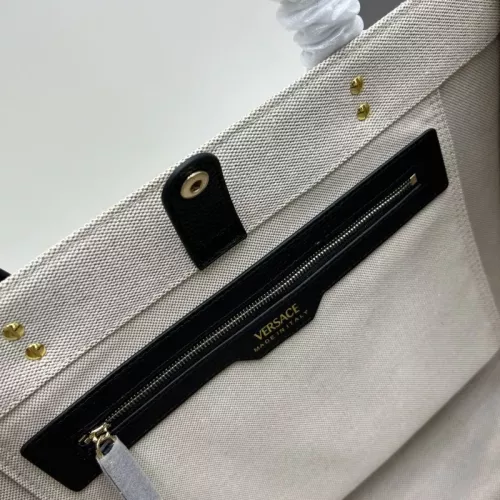 Cheap Versace AAA Quality Handbags For Women #1331332 Replica Wholesale [$190.00 USD] [ITEM#1331332] on Replica Versace AAA Quality Handbags